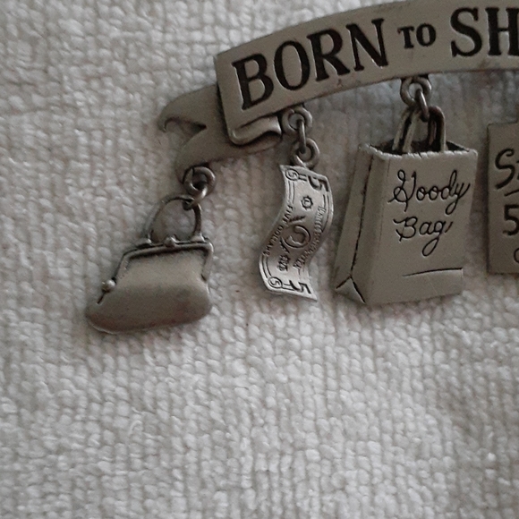 Vintage signed JJ pewter pin 'Born to Shop'. - Picture 2 of 7